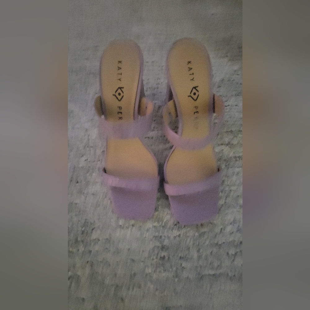 KATY PERRY- THE HOLLOW HEEL SANDAL